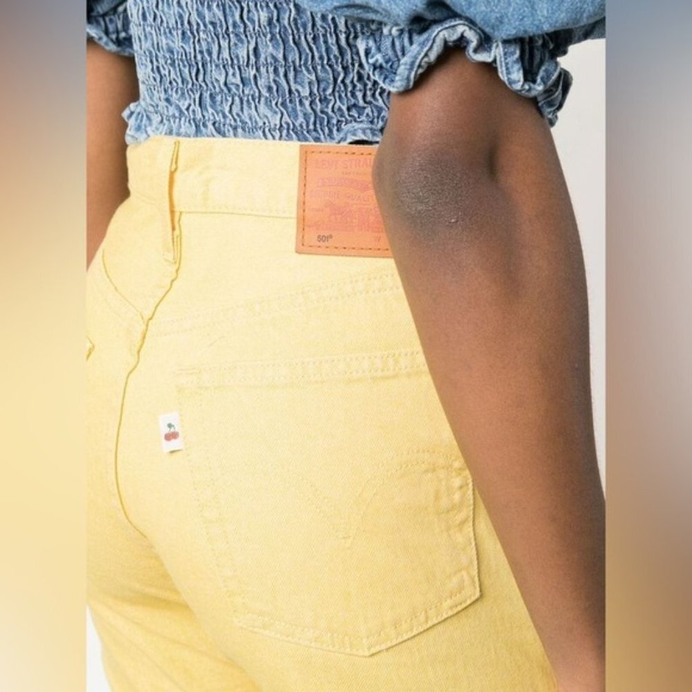 Levi's Yellow Straight Leg Jeans NWT - Picture 2 of 12